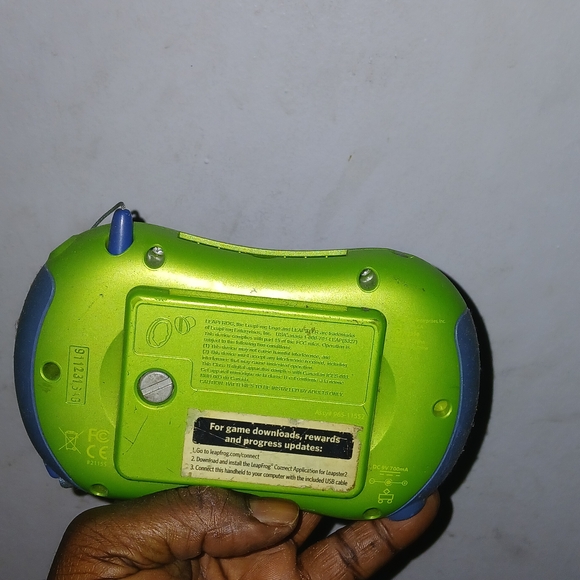 LeapFrog Leapster2 Interactive Handheld Console - Picture 6 of 15
